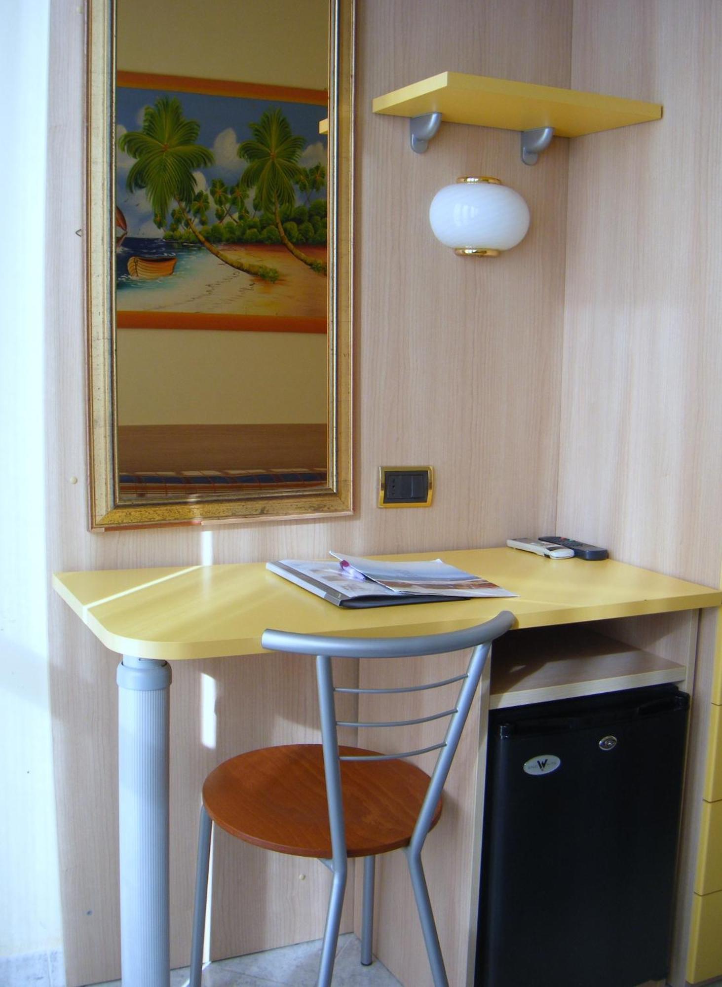 Hotel Eco Del Mare Marina di Massa Pokoj fotografie